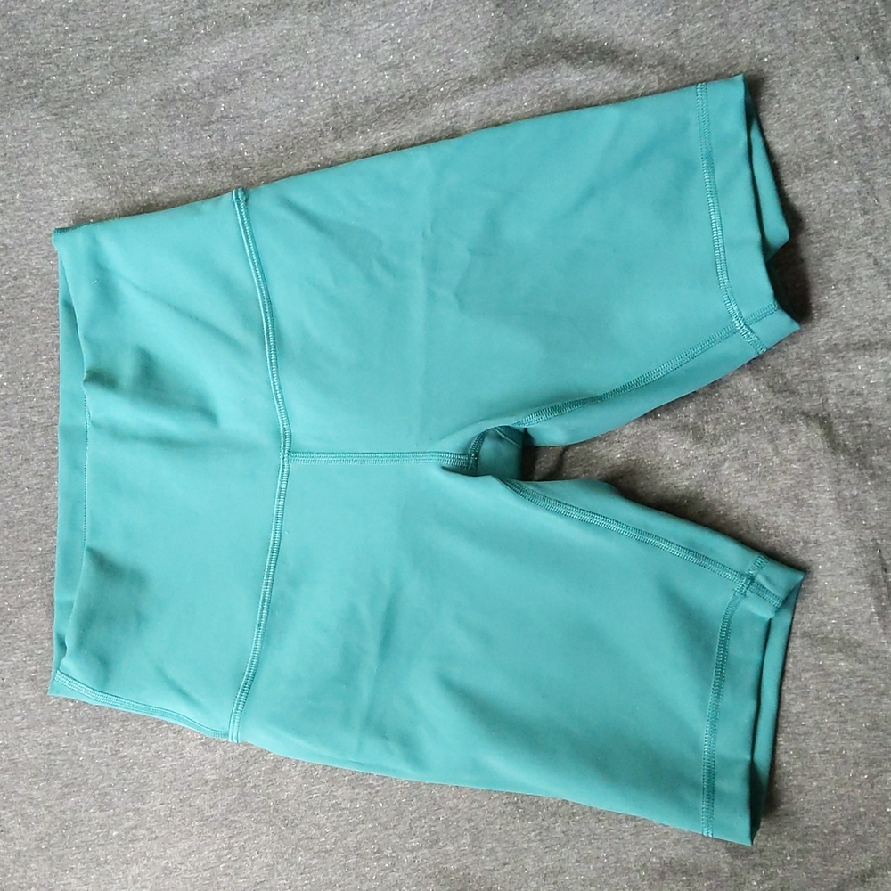 Lululemon exercise shorts